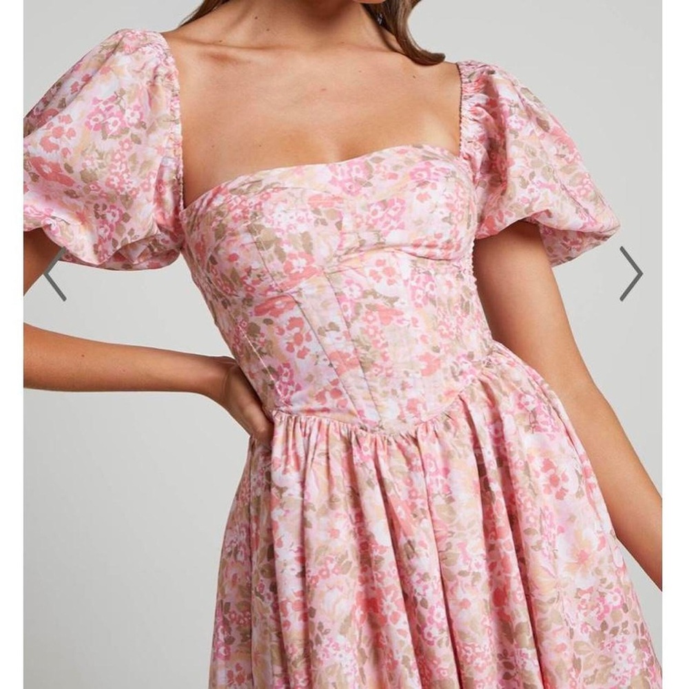 NWT showpo dress US4